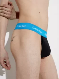 Calvin Klein Lot De 3 Strings - Pride 10 Calvin Klein Lot De 3 Strings - Pride -Pas Cher Calvin Klein Magasin 000NB2885A EAS alternate2
