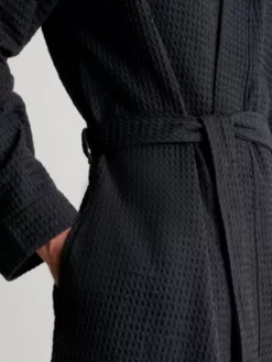 Calvin Klein Peignoir En Coton Gaufré 12 Calvin Klein Peignoir En Coton Gaufré -Pas Cher Calvin Klein Magasin 000NM2497E UB1 alternate4