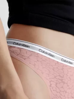 Calvin Klein String échancré En Dentelle 11 Calvin Klein String échancré En Dentelle -Pas Cher Calvin Klein Magasin 000QD5051E TQO alternate3