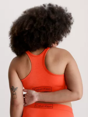 Calvin Klein Brassière Grande Taille - Reimagined Heritage 5 Calvin Klein Brassière Grande Taille - Reimagined Heritage – Image 3