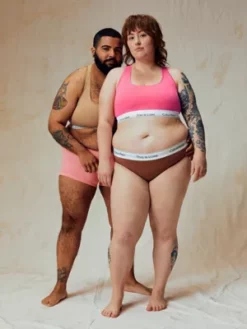 Calvin Klein Brassière Grande Taille - Pride 11 Calvin Klein Brassière Grande Taille - Pride -Pas Cher Calvin Klein Magasin 000QF7038E TAD alternate4