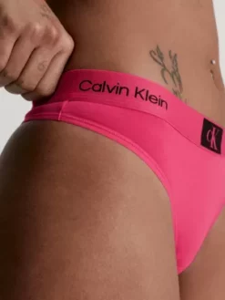 Calvin Klein Ensemble Brassière Et String - CK96 19 Calvin Klein Ensemble Brassière Et String - CK96 -Pas Cher Calvin Klein Magasin 000QF7288E 9T4 alternate7