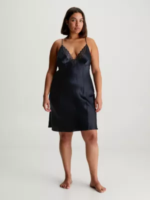 Calvin Klein Chemise De Nuit En Dentelle Et En Soie 4 Calvin Klein Chemise De Nuit En Dentelle Et En Soie – Image 2