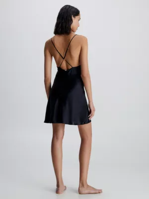 Calvin Klein Chemise De Nuit En Dentelle Et En Soie 5 Calvin Klein Chemise De Nuit En Dentelle Et En Soie – Image 3