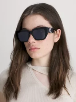 Calvin Klein Lunettes De Soleil Papillon CKJ23608S -Pas Cher Calvin Klein Magasin 0CKJ23608S 001 alternate2