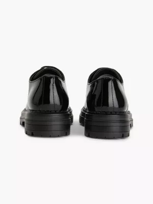 Calvin Klein Richelieus En Similicuir Vernis Pour Enfant 5 Calvin Klein Richelieus En Similicuir Vernis Pour Enfant – Image 3