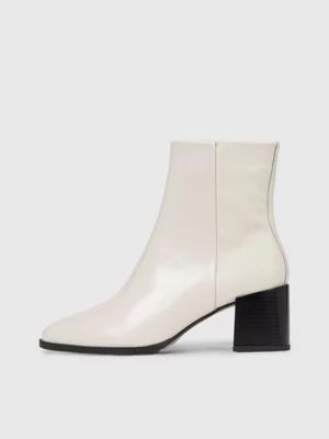 Calvin Klein Bottines à Talons En Cuir Avec Logo 8 Calvin Klein Bottines à Talons En Cuir Avec Logo – Image 6