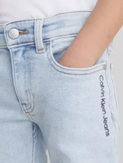 Calvin Klein Jean Slim Mid Rise 9 Calvin Klein Jean Slim Mid Rise -Pas Cher Calvin Klein Magasin IB0IB01583 1AA alternate2