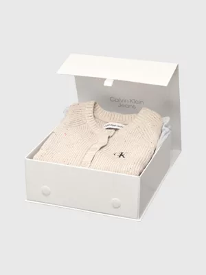 Calvin Klein Coffret Cadeau Avec Grenouillère Et Bonnet Pour Nouveau-né 4 Calvin Klein Coffret Cadeau Avec Grenouillère Et Bonnet Pour Nouveau-né – Image 2