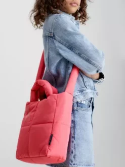 Calvin Klein Sac En Bandoulière Matelassé Pour Enfant 9 Calvin Klein Sac En Bandoulière Matelassé Pour Enfant -Pas Cher Calvin Klein Magasin IU0IU00420 XI1 alternate2