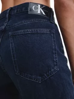 Calvin Klein Jean Mom High Rise -Pas Cher Calvin Klein Magasin J20J219526 1BJ alternate3