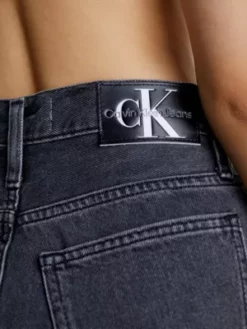 Calvin Klein Short Bermuda Mom En Jean 11 Calvin Klein Short Bermuda Mom En Jean -Pas Cher Calvin Klein Magasin J20J220647 1BY alternate3