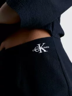 Calvin Klein Robe-chemise Ajourée En Seersucker 12 Calvin Klein Robe-chemise Ajourée En Seersucker -Pas Cher Calvin Klein Magasin J20J221133 BEH alternate4