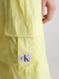 Calvin Klein Pantalon Cargo Jambe Large Doux 11 Calvin Klein Pantalon Cargo Jambe Large Doux -Pas Cher Calvin Klein Magasin J20J221298 KCQ alternate3