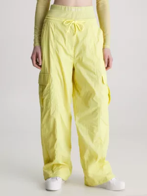 Calvin Klein Pantalon Cargo Jambe Large Doux 3 Calvin Klein Pantalon Cargo Jambe Large Doux