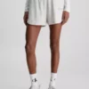 Calvin Klein Short En Tissu éponge -Pas Cher Calvin Klein Magasin J20J221304 ACF main
