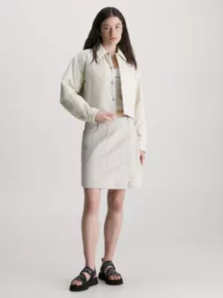 Calvin Klein Veste Courte Matelassée 8 Calvin Klein Veste Courte Matelassée -Pas Cher Calvin Klein Magasin J20J221374 ACF alternate1