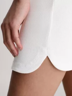 Calvin Klein Robe Slim Moulante Côtelée -Pas Cher Calvin Klein Magasin J20J221400 YAF alternate2