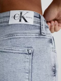 Calvin Klein Jean Super Skinny High Rise -Pas Cher Calvin Klein Magasin J20J221447 1BZ alternate2
