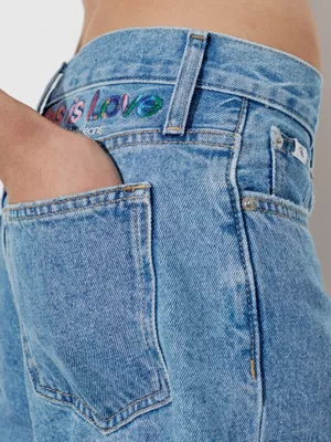 Calvin Klein Short Slim En Jean - Pride 6 Calvin Klein Short Slim En Jean - Pride – Image 4