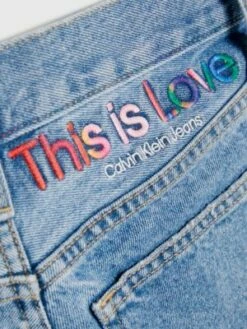 Calvin Klein Short Slim En Jean - Pride 19 Calvin Klein Short Slim En Jean - Pride -Pas Cher Calvin Klein Magasin J20J221551 1A4 alternate8