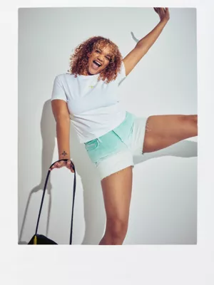 Calvin Klein Short High Rise Ombré En Jean - Pride 8 Calvin Klein Short High Rise Ombré En Jean - Pride – Image 6