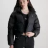 Calvin Klein Doudoune Courte 1 Calvin Klein Doudoune Courte -Pas Cher Calvin Klein Magasin J20J221649 BEH main