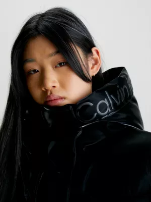 Calvin Klein Doudoune Relaxed Douce Et Brillante 5 Calvin Klein Doudoune Relaxed Douce Et Brillante – Image 3