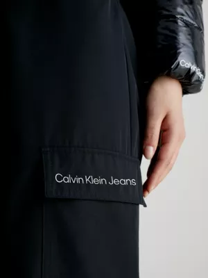 Calvin Klein Pantalon Cargo Relaxed Droit 6 Calvin Klein Pantalon Cargo Relaxed Droit – Image 4