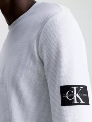 Calvin Klein T-shirt Slim à Manches Longues Avec Insigne 5 Calvin Klein T-shirt Slim à Manches Longues Avec Insigne – Image 3