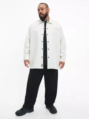 Calvin Klein Chemise Oversize Avec Logo Dans Le Dos 4 Calvin Klein Chemise Oversize Avec Logo Dans Le Dos â Image 2