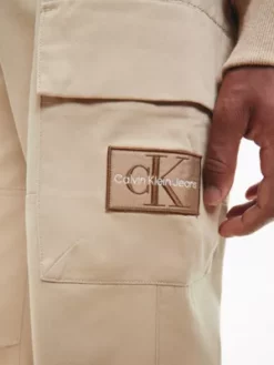 Calvin Klein Pantalon Cargo Jambes Larges -Pas Cher Calvin Klein Magasin J30J322485 PF2 alternate3