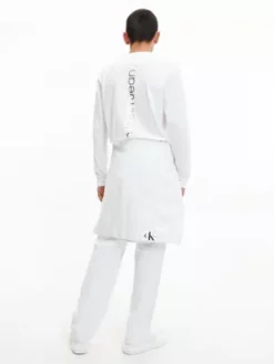 Calvin Klein T-shirt à Manches Longues Avec Logo Dans Le Dos 9 Calvin Klein T-shirt à Manches Longues Avec Logo Dans Le Dos -Pas Cher Calvin Klein Magasin J30J322512 YAF alternate2