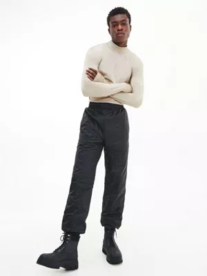 Calvin Klein T-shirt Slim élastique à Manches Longues 6 Calvin Klein T-shirt Slim élastique à Manches Longues – Image 4