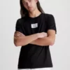 Calvin Klein T-shirt Avec Insigne -Pas Cher Calvin Klein Magasin J30J322879 BEH main
