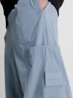 Calvin Klein Pantalon Cargo à Jambes Larges En Tissu Recyclé -Pas Cher Calvin Klein Magasin J30J322919 PN6 alternate3