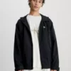 Calvin Klein Coupe-vent à Capuche En Nylon Recyclé -Pas Cher Calvin Klein Magasin J30J322934 BEH main