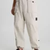 Calvin Klein Pantalon Cargo 2 En 1 à Jambes Larges 1 Calvin Klein Pantalon Cargo 2 En 1 à Jambes Larges -Pas Cher Calvin Klein Magasin J30J323144 ACI main