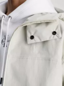 Calvin Klein Veste à Capuche Relaxed En Nylon -Pas Cher Calvin Klein Magasin J30J323460 ACF alternate2