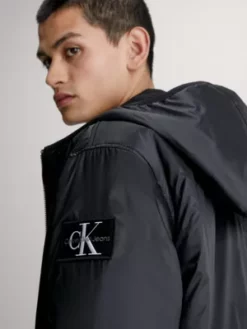 Calvin Klein Coupe-vent Matelassé En Polyester Recyclé 9 Calvin Klein Coupe-vent Matelassé En Polyester Recyclé -Pas Cher Calvin Klein Magasin J30J323462 BEH alternate2