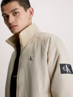 Calvin Klein Blouson Bomber Légèrement Matelassé -Pas Cher Calvin Klein Magasin J30J323466 PF2 alternate2