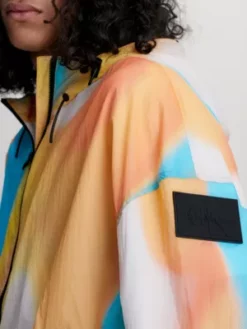 Calvin Klein Coupe-vent En Nylon Recyclé Multicolore 11 Calvin Klein Coupe-vent En Nylon Recyclé Multicolore -Pas Cher Calvin Klein Magasin J30J323472 0K9 alternate3