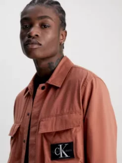 Calvin Klein Chemise Veste Utilitaire Relaxed 11 Calvin Klein Chemise Veste Utilitaire Relaxed -Pas Cher Calvin Klein Magasin J30J324180 GAN alternate3