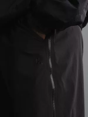 Calvin Klein Pantalon De Parachutiste Avec Zip Latéral 6 Calvin Klein Pantalon De Parachutiste Avec Zip Latéral – Image 4