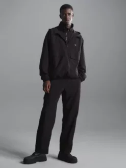 Calvin Klein Pantalon De Parachutiste Avec Zip Latéral 14 Calvin Klein Pantalon De Parachutiste Avec Zip Latéral -Pas Cher Calvin Klein Magasin J30J324704 BEH alternate4