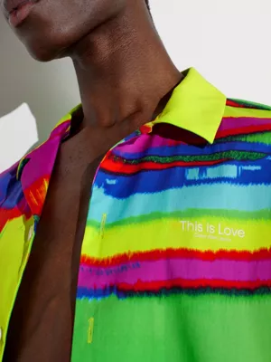 Calvin Klein Chemise à Manches Courtes Multicolore Unisexe - Pride 8 Calvin Klein Chemise à Manches Courtes Multicolore Unisexe - Pride – Image 6