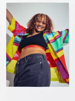 Calvin Klein Chemise à Manches Courtes Multicolore Unisexe - Pride 23 Calvin Klein Chemise à Manches Courtes Multicolore Unisexe - Pride -Pas Cher Calvin Klein Magasin J40J400287 0KP alternate8