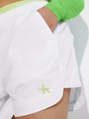 Calvin Klein Short Unisexe En Nylon - Pride 8 Calvin Klein Short Unisexe En Nylon - Pride – Image 6