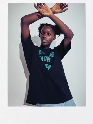 Calvin Klein T-shirt Unisexe Oversize Imprimé - Pride 11 Calvin Klein T-shirt Unisexe Oversize Imprimé - Pride – Image 9