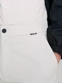 Calvin Klein Pantalon Fuselé Court En Sergé -Pas Cher Calvin Klein Magasin K10K110969 ACE alternate2